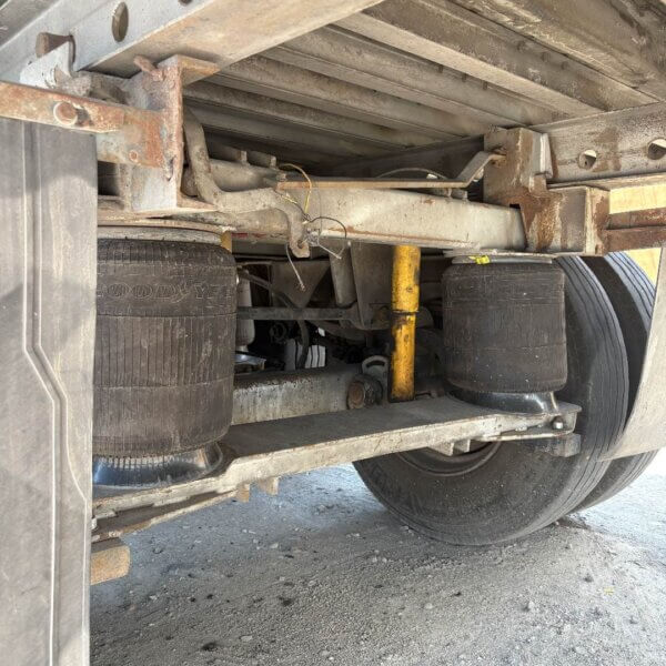 Road Tractovan. Venta de Cajas Secas.